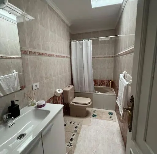 Spacious & Centrally-located Arona (Tenerife)