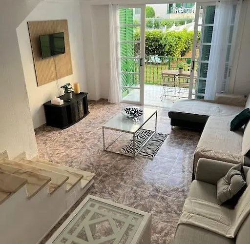 Spacious & Centrally-located * Arona (Tenerife)