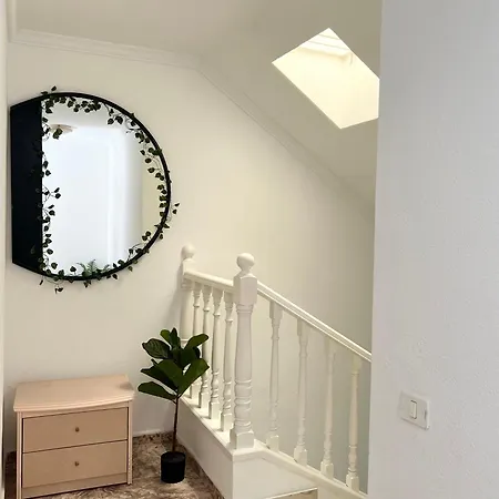 Apartament Spacious & Centrally-located